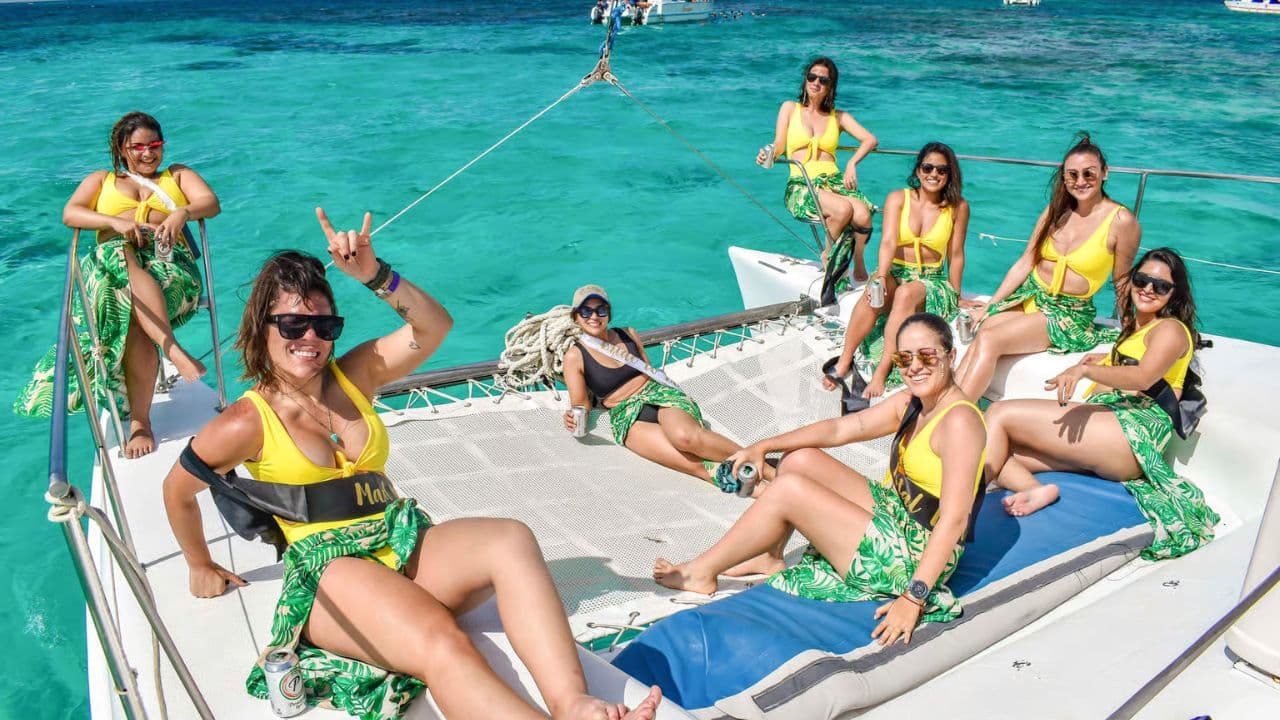 Punta Cana Private Boat BBQ (MAX) — Guided tour and outdoor activity