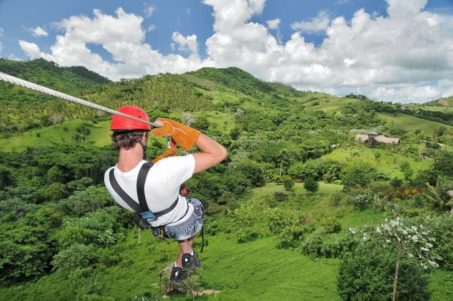 Punta Cana: Zip-Lining 12 Cables — Guided tour and outdoor activity